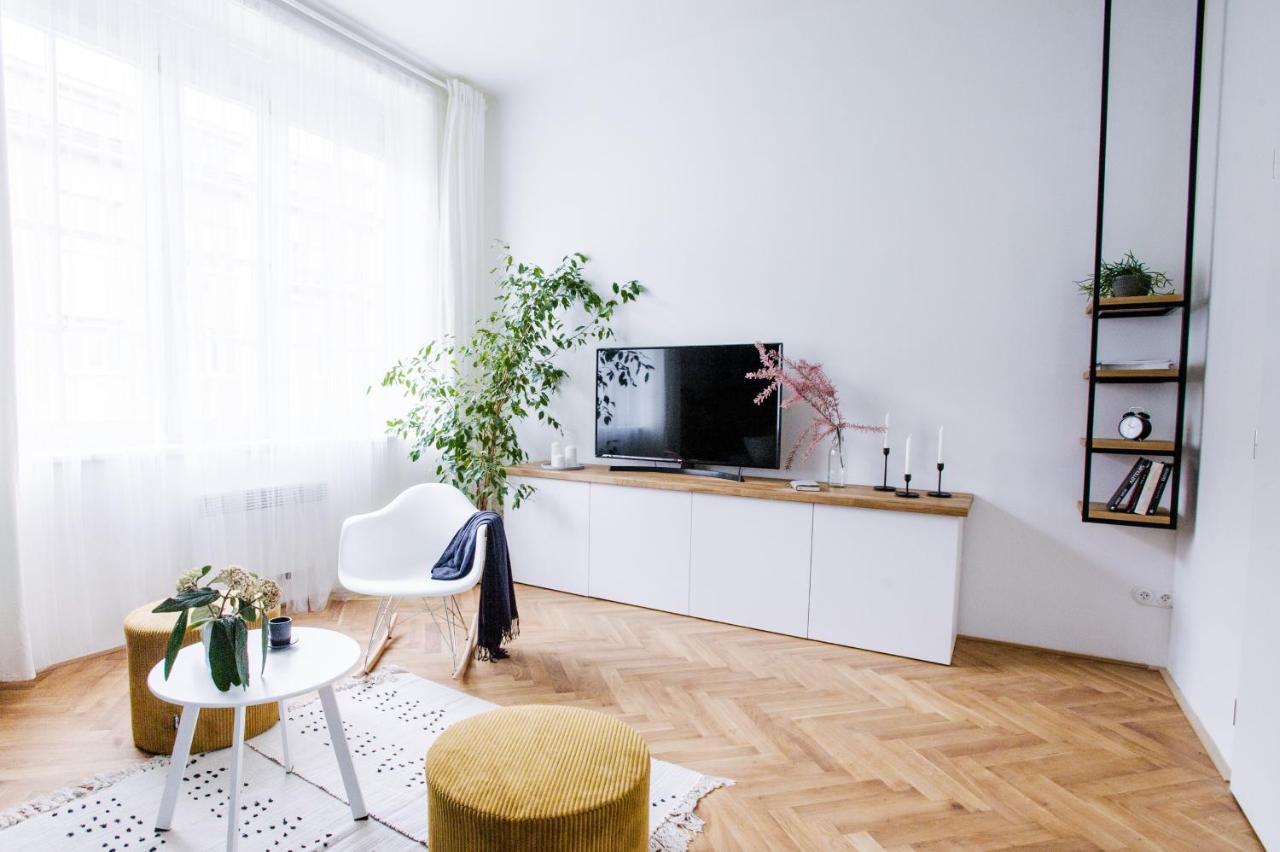 Orange Glow Boutique Apartments #47 By Goodnite Cz - City 브르노 외부 사진